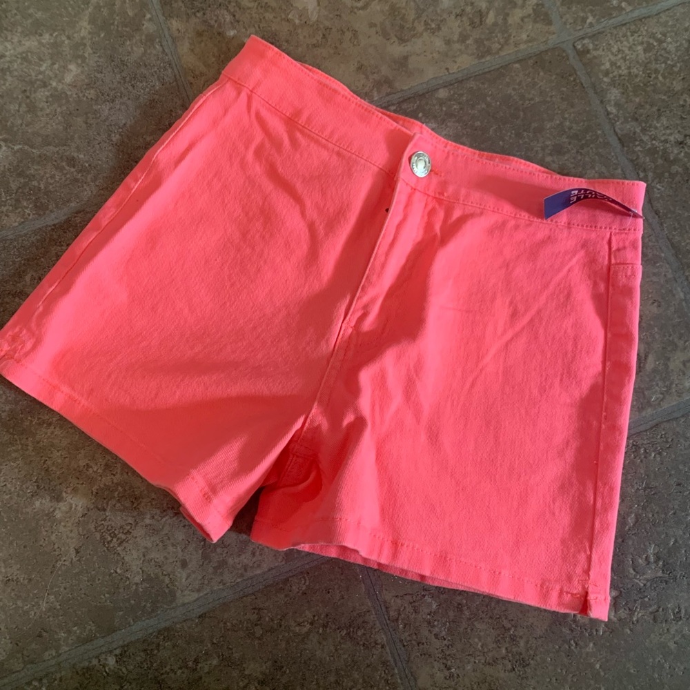 My style size 2 coral pink shorts